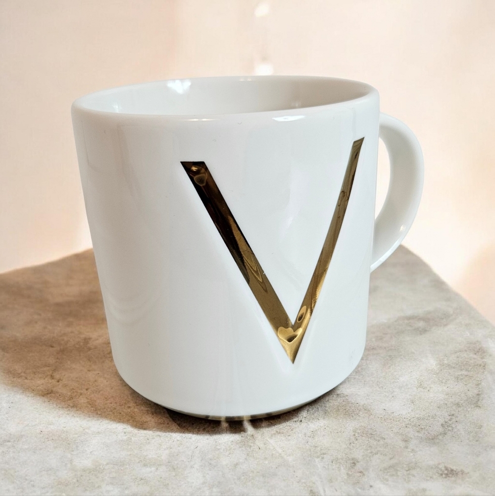 Williams Sonoma Gold Monogram Mug Letter V Porcelain Art Deco Luxe